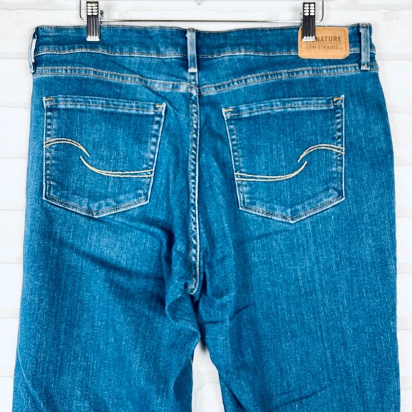 Signature Levi Strauss Womens Mid Rise‎ Bootcut Jeans Blue Denim Size 12M - Picture 7 of 15